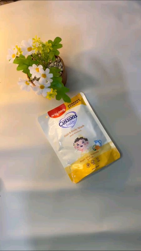 #foryou #beranda #fypシ #perlengkapananakmandi #hairandbodywash #cussonsbaby  #janganlupacekkeranjangkuning #cekoutsekarang🛍