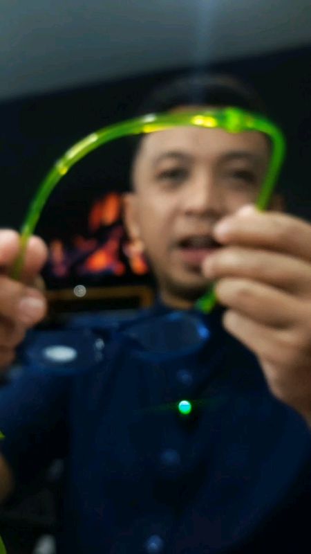 Kacamata Baca plus bisa digantung di leher sudah anti radiasi   #kacamataantiradiasi #kacamatabaca #kacamataplus #kacamatagantung