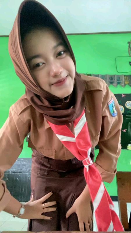 cantik banget 😋😋#RacunShopeeLokal #RacunShopeeCantik #foryoupage #anaksekolah #berandashopee #trending #ViralDiShopeeVideo #viral #RacunShopeeOutfit