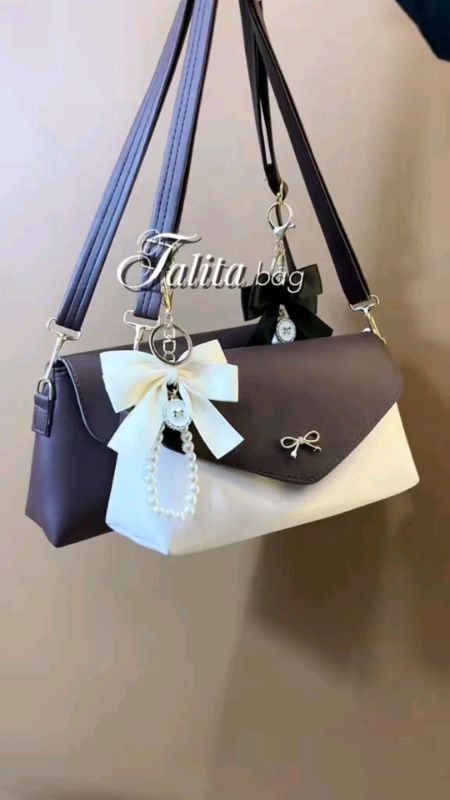 💖 Tampil percaya diri dan makin fashionable setiap hari! #TalitaBagPita #TasPita #FashionWanita #TasCantik #OOTD #BelanjaMurah #TasKekinian