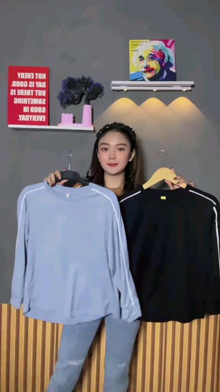 Kaos andalan tiap pergi2 karena se simple dan sat set itu #murahberkualitas #kaoswanita #kaoskekinian #RacunShopeeCheck #SpillBawaBerkah