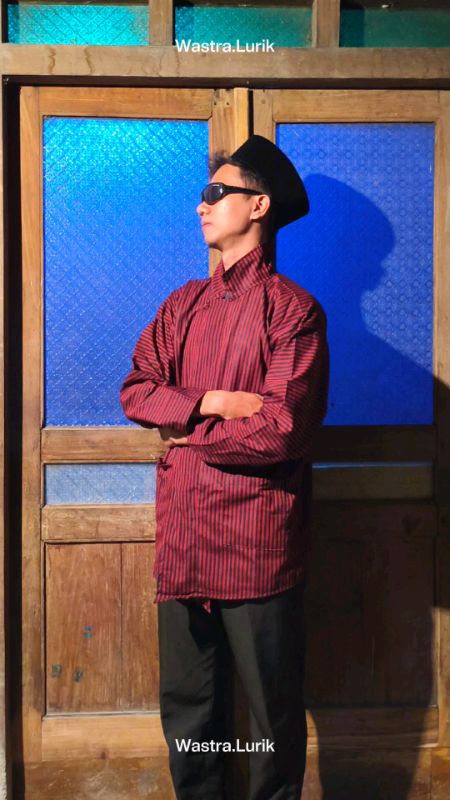 Baju lurik tradisional surjan , baju adat Jawa, #bajusurjan #surjanlurikdewasa #bajuadat #affiliatepemula #bajulurikjawa #bajulurikjawa #follow