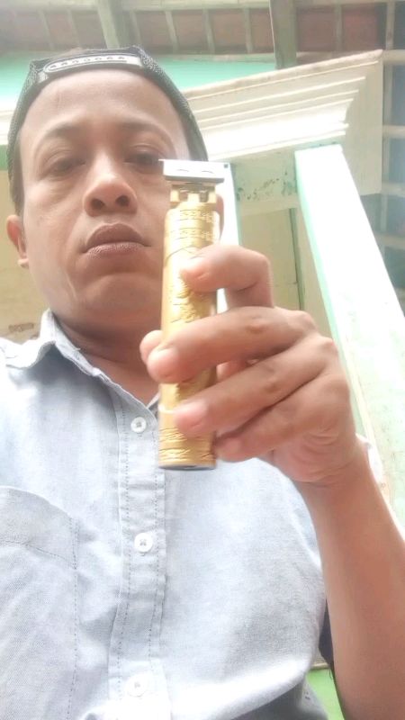 Alat cukur rambut, kumis jenggot elektrik murah#alatcukurelektrik#alatcukur#RacunShopee#SpillBawaBerkah#ShopeeCOD#ShopeeLook#GakNyeselBeliIni