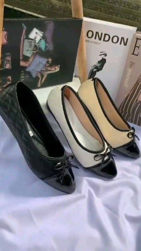 flatshoes wanita, cantik dan elegan saat dipakai cocok untuk formal/nonformal #flatshoes #barangwanita #viral #flatshoes #fyp