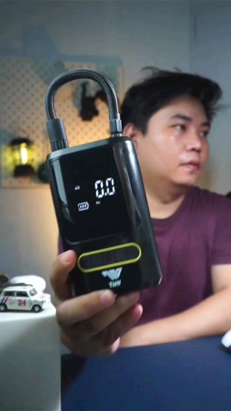 Pompa angin elekteik portable ban mobil sepeda motor bola TNW car air pump tire inflator #pompabanmobil #pompabanelektrik #pompabanmotor #pompaban