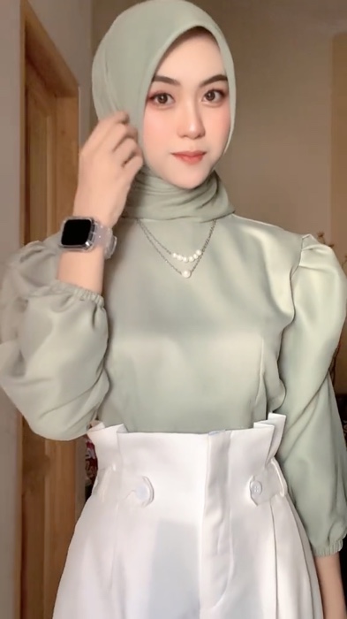 #outfithijab #OOTDFashionShopee #style #stylehijab #outfitideas #shopeevideo #ShopeeLook #ShopeeFashionHaul #RacunShopee #fypシ