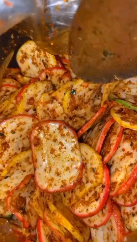 Kerupuk seblak bantet kencur pedas daun jeruk🤤 #kerupuk #kerupukseblak #cemilan #cemilanviral #fyp #RacunShopee