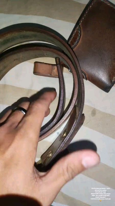 Ini adalah belt kulit dari d82 leather, pemakaian efektif 1tahun  @danu82 #belt #kulit #leather #denimhead #denimjeans #fypシ #fyp #outfitideas