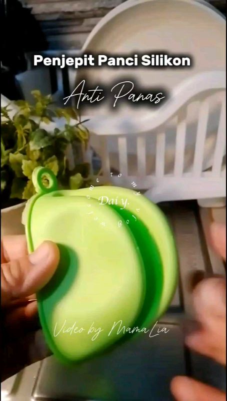 Penjepit Panci Silikon Anti Panas #RacunShopeeCheck #RacunShopeeUnik #Cashback20Persen #GratisOngkir0RP #spillbawaberkah☝ #SpillRacunShopee