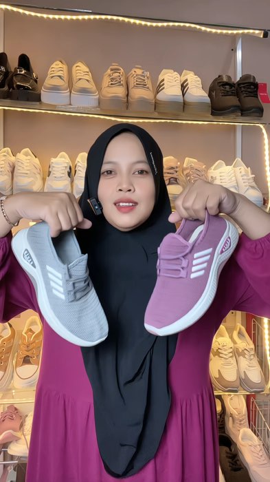 Sepatu keren wanita harga murah#sepatuwanita #sneackers #sepatumurah #shopeevideo #ShopeeLook #sepatu