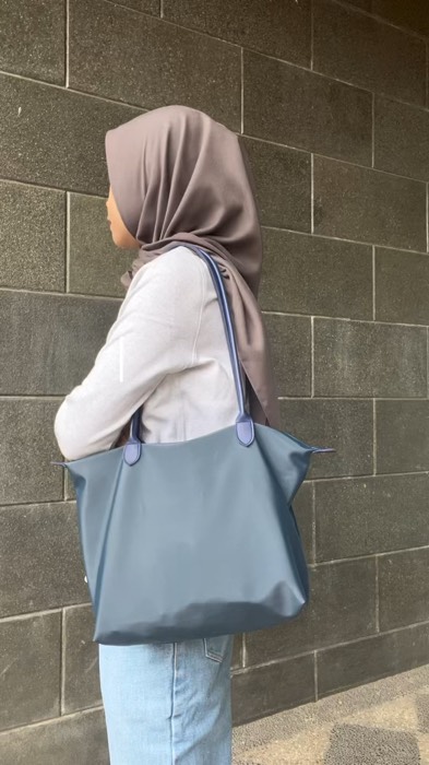 Tote bag sehari hari cuma 50ribuan😍 #tasbahumurah #totebagwanita #totebag #totebagmurah #totebagkuliah #totebagkerja #tasmurah #tasjinjing