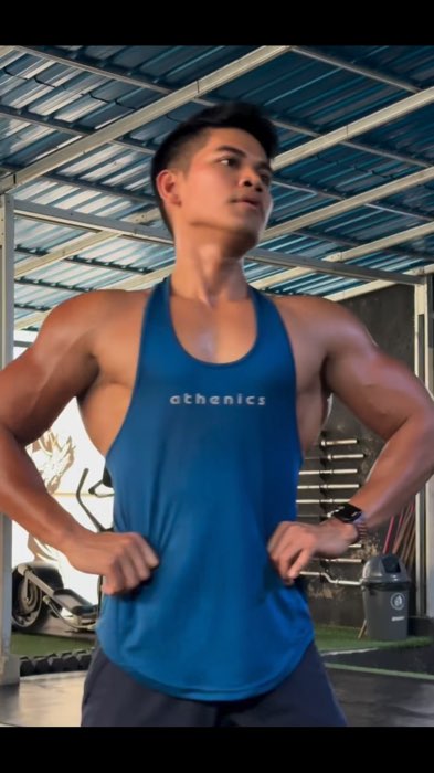 Go grab tanktop by athenics under 100k boost your confidence #tanktop #shopeeootd #gymwear #workout #racunshopee