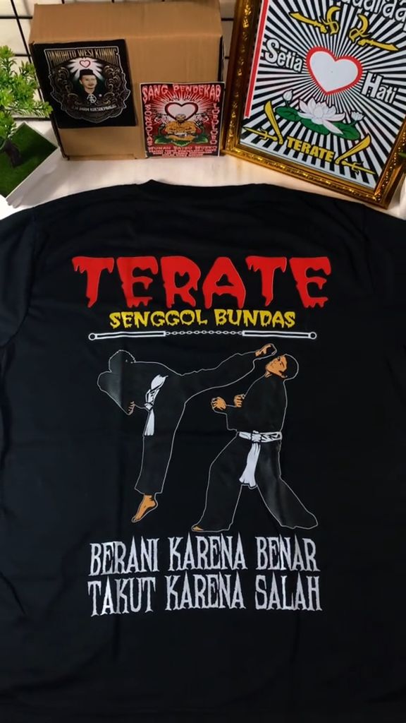 Terate Senggol Bundas Siap Bahan Kecemu Malam Mingguanmu Gas Produknya Di Keranjang Kuning #pshtindonesia22 #pshtindonesia #pshtjaya #pshtmadiun
