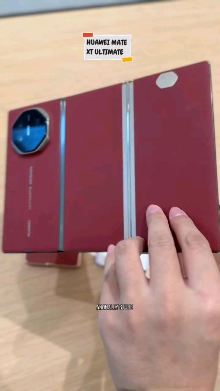 HUAWEI MATE XT ULTIMATE GUYSS 🔥🔥🔥 Hp dengan 3 layar lipat pertama di dunia ...♥️ #huawei #huaweate #huaweimatext #huaweimatextultimate