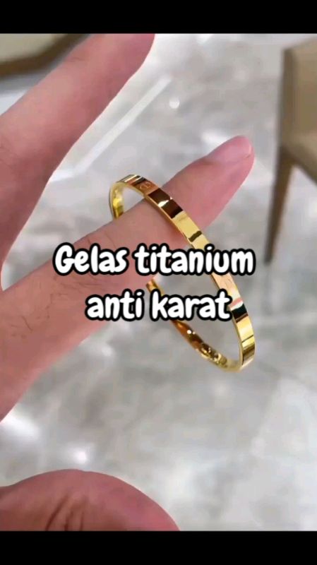 cantik banget 😘🔥#RacunShopee #Diskon50Persen #GakNyeselBeliIni #ShopeeFashionHaul #gelangkekinian #gelangtitanium #gelangmurah #GratisOngkirRP0
