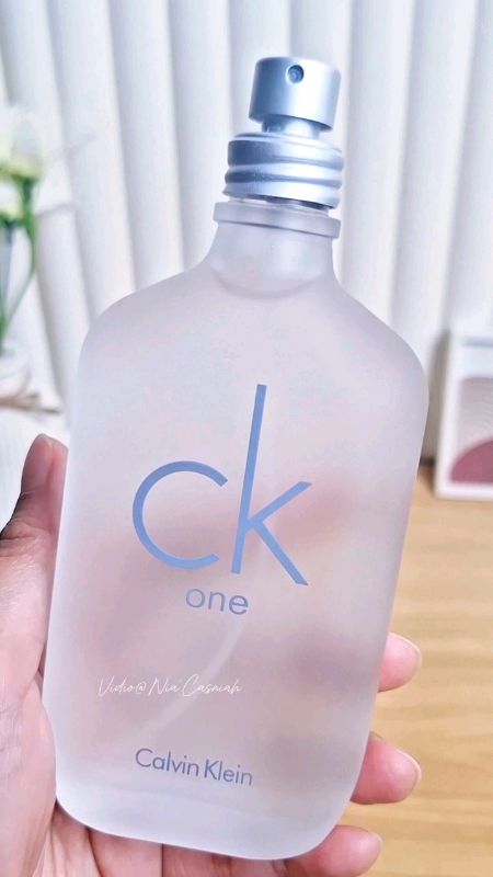 Parfum Unisex Ck One!😍#parfum#parfumviral #parfumckone #ckoneperfume #parfumrecomended #parfume #SpillRacunShopee #RacunShopeeCheck #RacunShopee