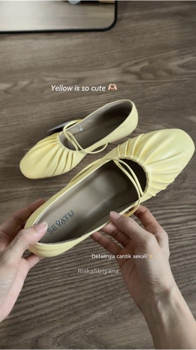 Ternyata lucu banget warna yellow nya cantiiik 😍