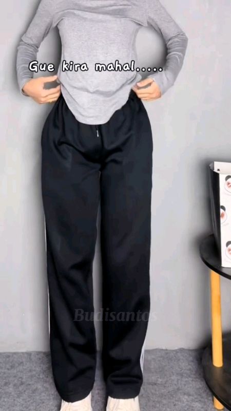 Virall! Celana Training List Strip Wanita Murah🤫#celanawanita#celanatraining#celanaolahraga#RacunShopee#SpillBawaBerkah#ViralDiShopeeVideo#ShopeeLook