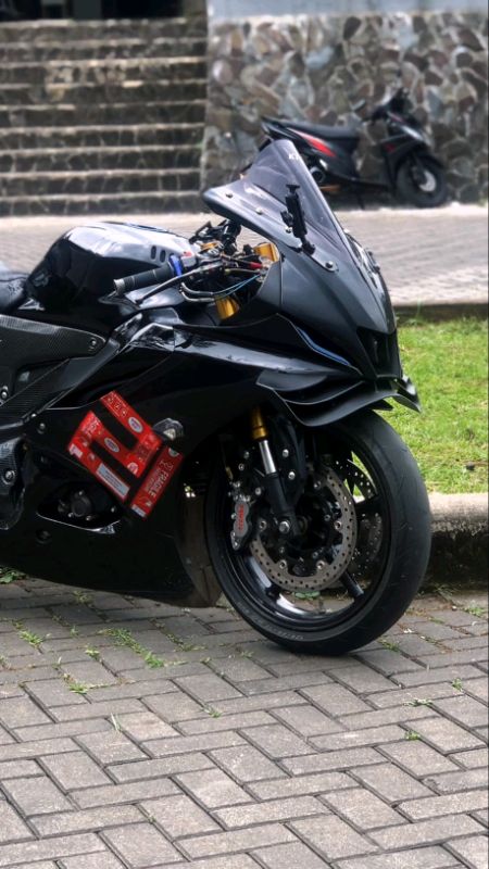 winglet motogp pnp r15v3 dan r15v4 #aerodinamis #wingletr15 #wingletr15v3 #wingletuniversal #aerowinglet #r15black #wingletmotor