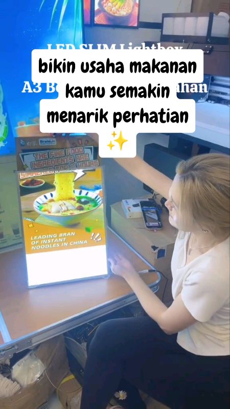 #papanmenucafe #slimlightbox  #slimlightboxled #ledslimlightbox #menudisplay #standlightbox #standlighting #displaybox #leddisplay #tablestandlightbox
