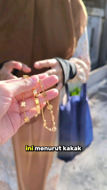Labil nih kakaknya 🤣 #Perhiasan #PerhiasanEmas #PerhiasanWanita #Gelang #GelangEmas #GelangWanita #Thiqla