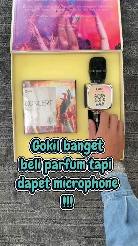 Kalian ga akan nyangka sih, beli parfum tapi dapet microphone 😅 gokil banget #concertlook #onixparfume #microphone #SpillRacunShopee  #shopeevideo