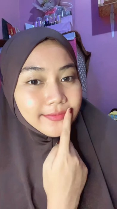 #ShopeeBeautyHaul #ShopeeFashionHaul #ShopeeLook #RacunShopee #LipstikSejutaUmat #lipmate #serumbibir