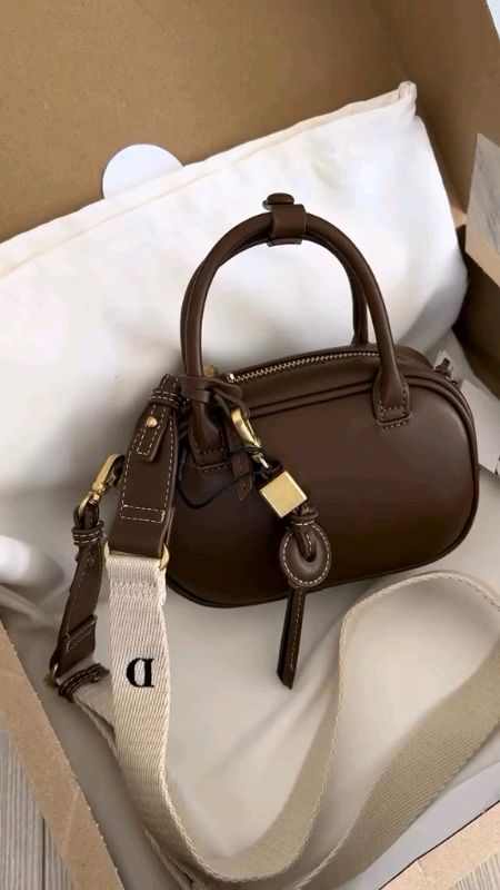 #tastentengwanita #tasselempangwanita #taswanitakekinian #RacunShopeeCheck