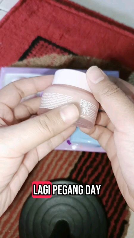 jangan sampe sampe kekalian vidionya, soalnya bagus pol#skincareroutine #fyp #shopeevideofeed #RacunShopee