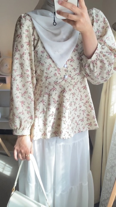 Emg boleh blouse selucu ini cmn 30 rb an #blouse #blousewanita #blousekorea
