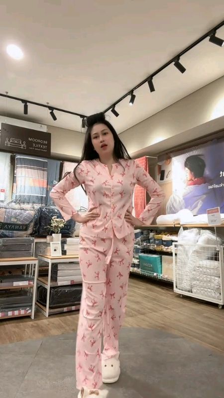 piyama cantik buat dirumah nih~