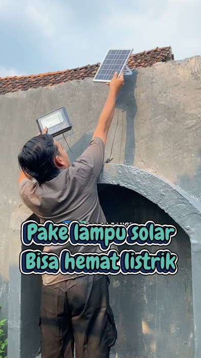 Lampu solar panel hemat listrik #lampusolar #lampusolartenagasurya #TermurahDiShopee #GratisOngkirRP0 #PromoNonStop #RacunShopee #Diskon40RB #viral