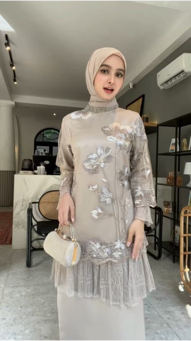 Rahasia harga ambyar ada di saat live ya guys🔥😍 salah satu nya co saat live ada dsikon sampai 35% up🥰#hijablabel_hl #gamiskondangan #onesetkekinian