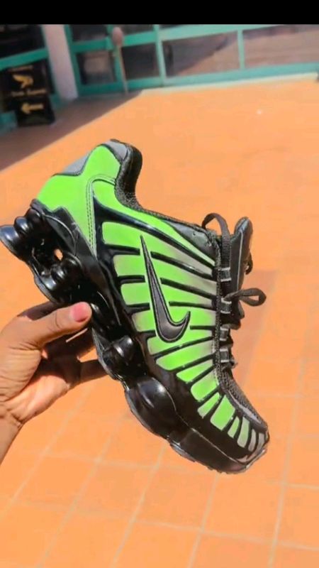 #sepatutn #fyp #sepatusneakers #GakNyeselBelilni #RacunShopee #SpillRacunShopee #DiskonShopeeVideo #DiskonRacunShopee #Diskon50Persen #ShopeeLook