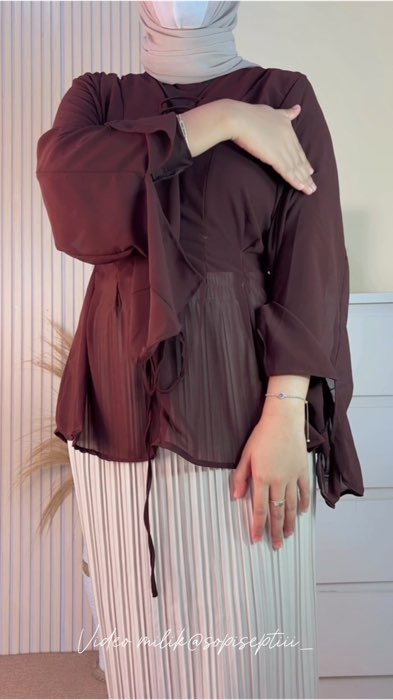 Ini puassss bangetttt 🤩🤩 outer blousenya 1000/100 🔥🔥 #ootdfashion #ootdinspiration #RacunShopee #ShopeeLook #blousekorea