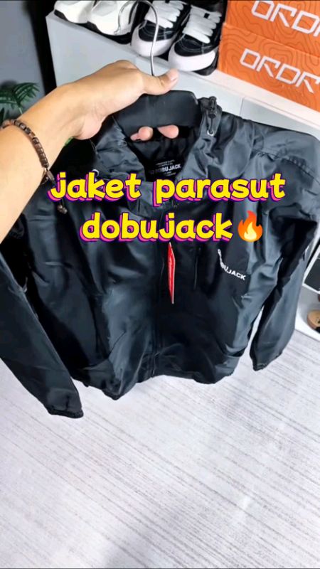 jaket parasut#dobujack #jaketparasut #jaketmuncak #jaketpria #outfitcowok #shopeevideo #ShopeeLook #ShopeeFashionHaul #RacunShopee #SpillRacunShopee