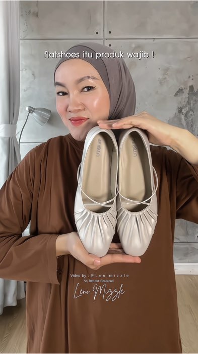 Flatshoes Viral #GakNyeselBeliIni #ShopeeCOD #SpillBawaBerkah #ShopeeVideo #sepatu #sepatuwanita #sepatuflat #flatshoes #sepatumurah #sepatukeren