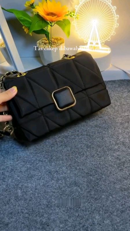 #RacunShopee #GratisOngkirRP0 #shopeevideo #ShopeeFashionHaul #ShopeeCOD #fyp #SpillRacunShopee #ShopeeLook #taswanita #tasselempang #tasmurah #ootd