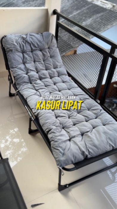 Tempat Tidur lipat buat males malesan nih #ViralDiShopeeVideo #rismanbx #RacunShopee #tempattidurlipat