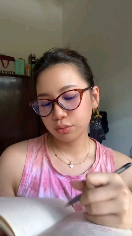 Kacamata cat eye premium anti cahaya biru kacamata fashion wanita kuat thn#kacamataphotocromic #Diskon40RB #ShopeeCOD #diskon40persen #Diskon50Persen