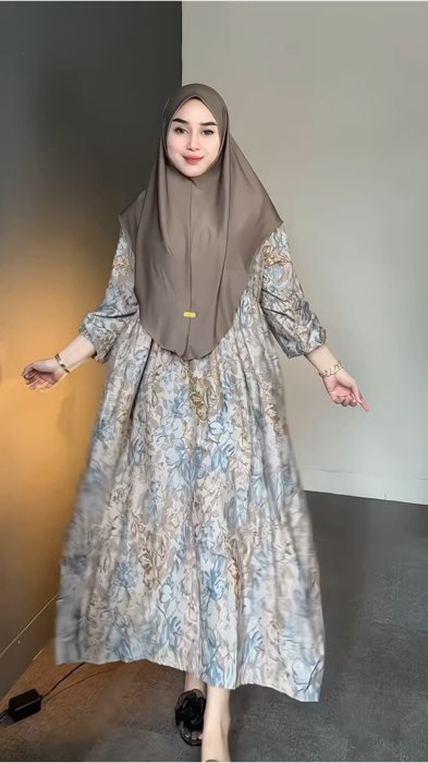 #dressrayon #gamisrayon #outfitlebaran #outfitideas #shopeevideo #ShopeeLook #ShopeeCOD #FashiondiShopee #rekomendasioutfit