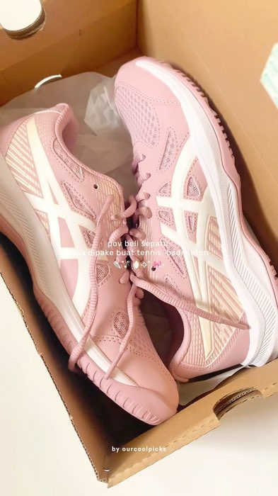 Era atlet harusnya punya sepatu proper, ini dia #asicsupcourt6 bisa buat #sepatutennis  dan #sepatubadminton   👟🎀