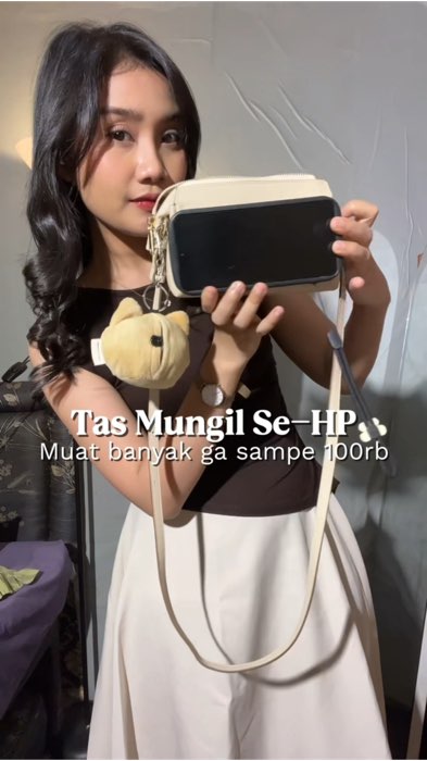 Siapa sangka dari tas kecil gini tp klo diisi bisa muat apa aja😭 #lescatino #lescatinobag #taswanita #slingbag #shoulderbag  #slingbagwanita