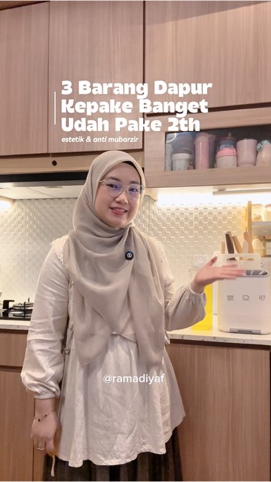 barang dapur yg kepake banget hampir 2th #kitchenware #tempatpisaudapur #tempatminyakgoreng #saringanminyak #RacunShopee #SpillRacunShopee #SpillBawaB