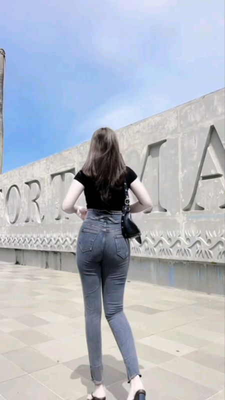 celana jeans wanita kancing dia silang belakang #RacunShopee #ViralDiShopeeVideo #SpillRacunShopee #SpillBawaBerkah #DiskonRacunShopee #jeanshighwaist
