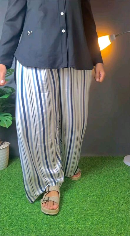 cakep juga celannya..#celana #celanawanita #celanamurah #celanapanjang #celanarayon #celanasalur #celanarayonmotif #celanahommy #celanaadem