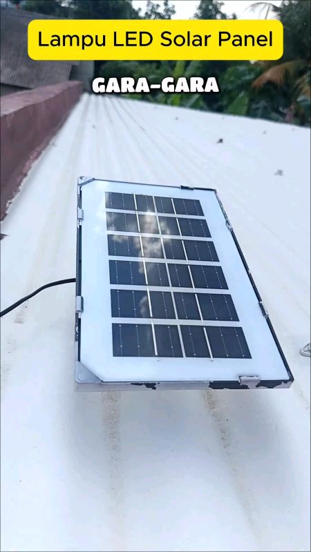 #LampuSolarPanel #LampuLEDHemat #RumahModern #HematEnergi #TenagaMatahari