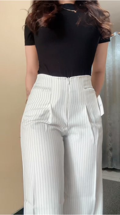 ￼EF | City Pants | Celana Casual Panjang Wanita Kantor Kuliah Motif Garis Kulot Pinstripe Karet #celanakulot #celanakulotwanita #celanastripe #fyp
