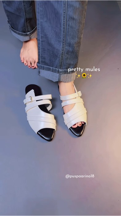 Sandal mules flat terbaru☺️#sandalaesthetic #mulesshoes #RacunShopeeCheck #PromoNontStop #sandalkoreanstyles #sandalmulesterbaru
