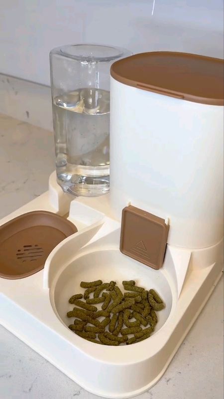 dispenser makan minum kucing 😻#GratisOngkirRP0 #petfeeder #RacunShopee #perlengkapankucing #tempatmakankucing